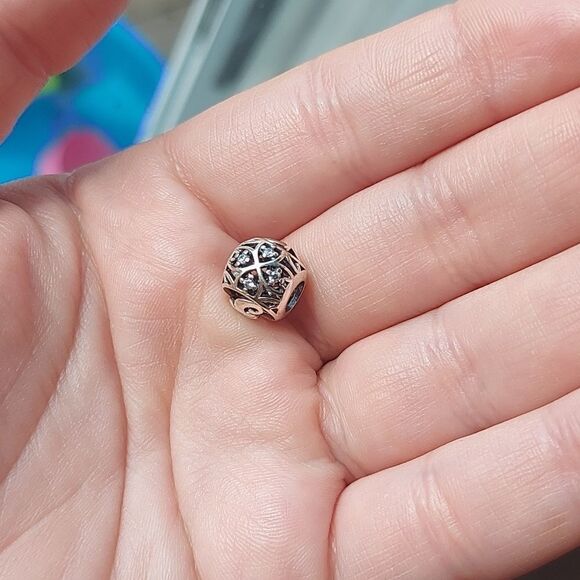 925 Sterling Silver Charm E - Picture 3 of 11